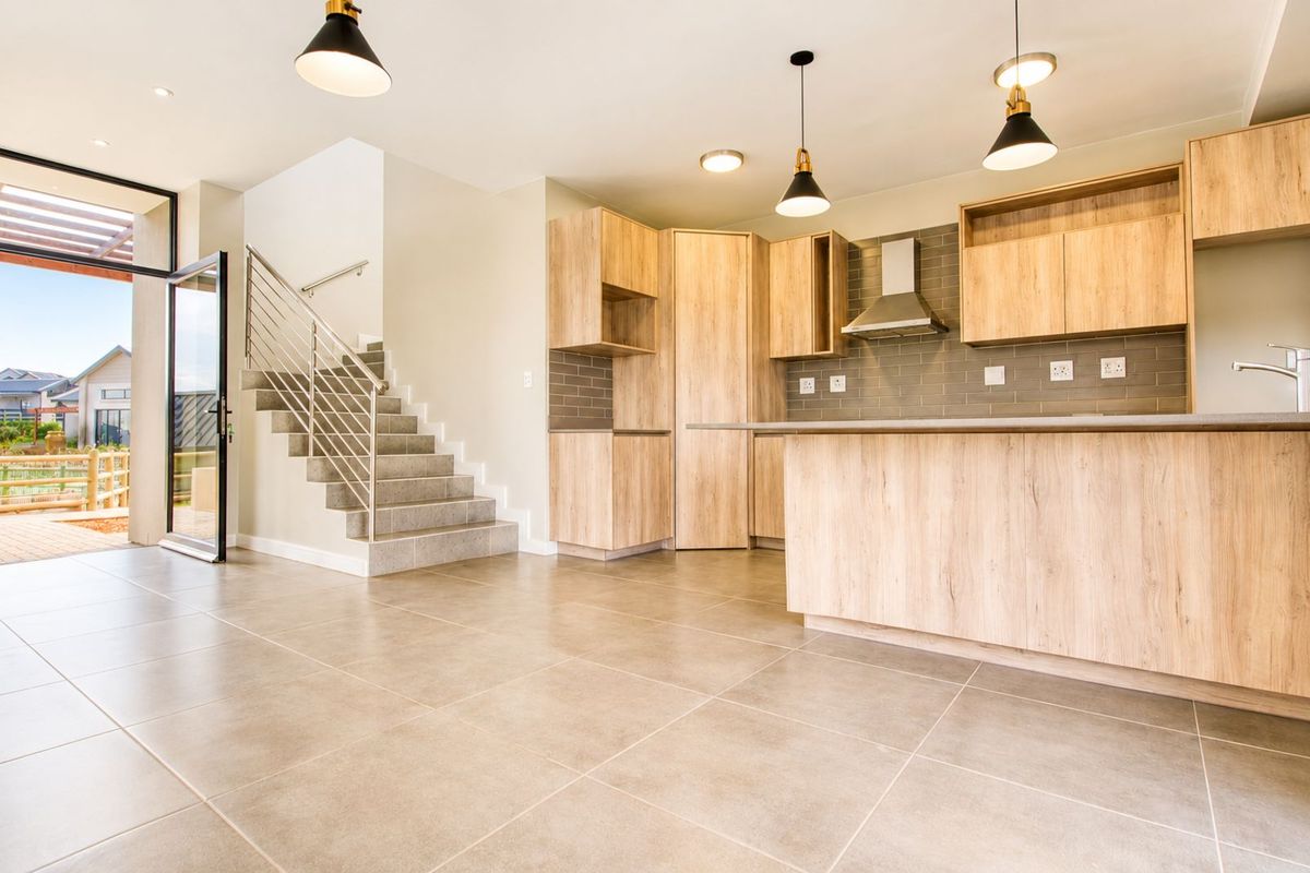 House For Sale in Hartland Lifestyle Estate - Photo 3