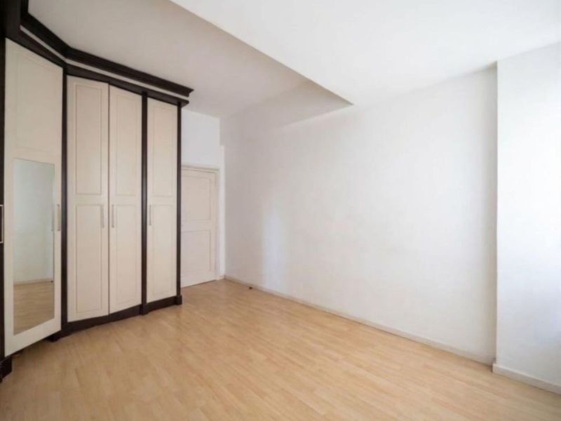 Apartment For Sale in North Beach - Photo 6