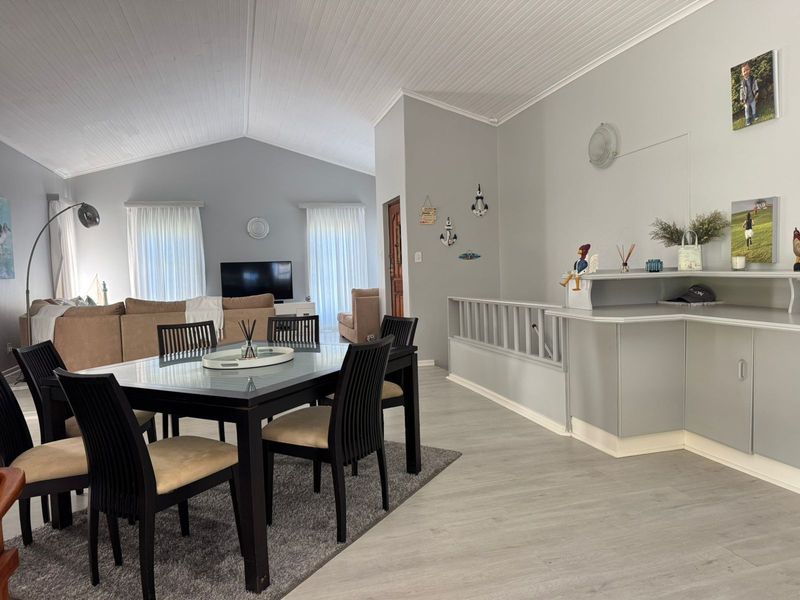 House For Sale in Mossel Bay Golf Estate - Photo 10