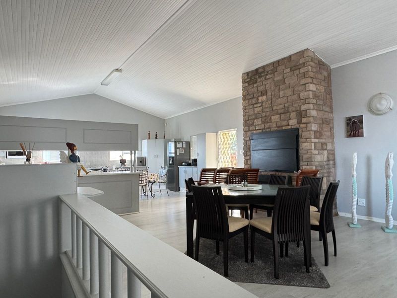 House For Sale in Mossel Bay Golf Estate - Photo 9