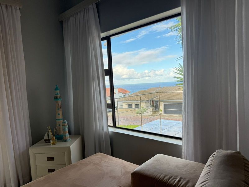 House For Sale in Mossel Bay Golf Estate - Photo 6