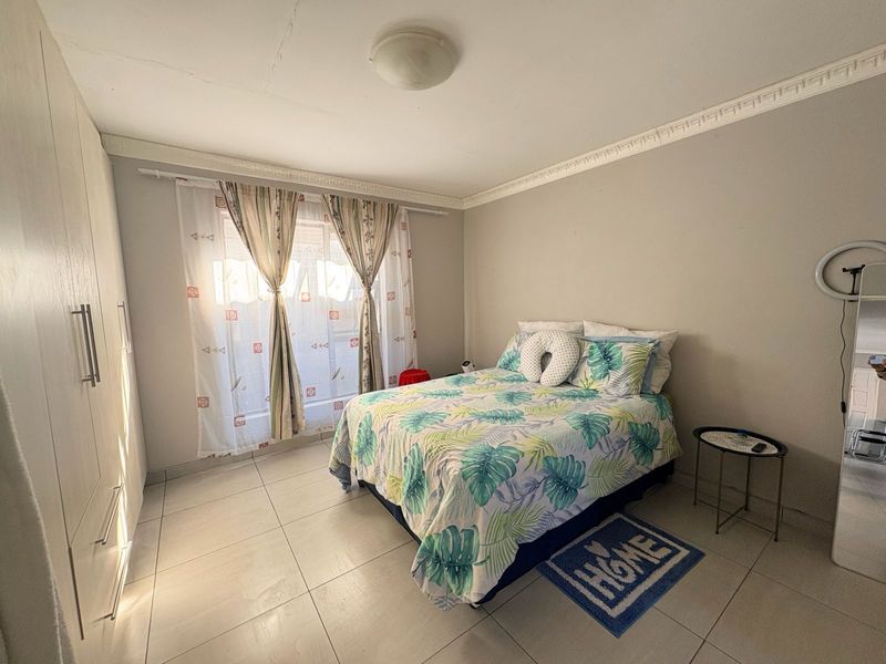 House For Sale in Roodepan - Photo 10