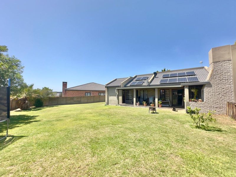 House For Sale in Stilbaai Wes - Photo 5