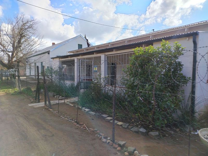 House For Sale in Murraysburg Central - Photo 1