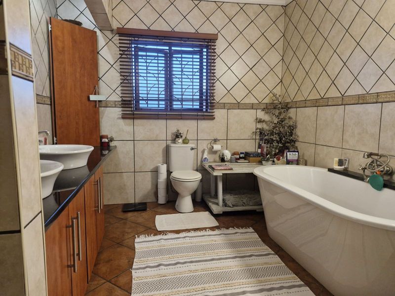 House For Sale in Hoeveld Park - Photo 2