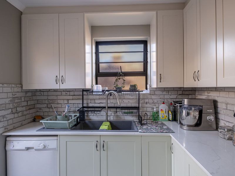 House For Sale in Humewood - Photo 8