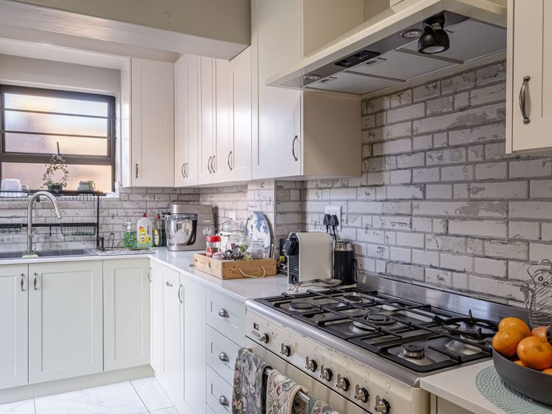 House For Sale in Humewood - Photo 7
