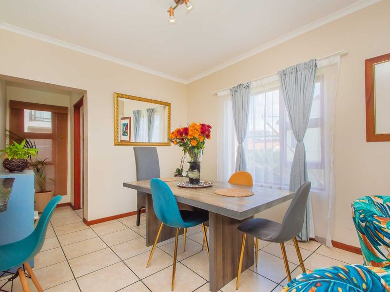 House For Sale in Wilgeheuwel - Photo 9