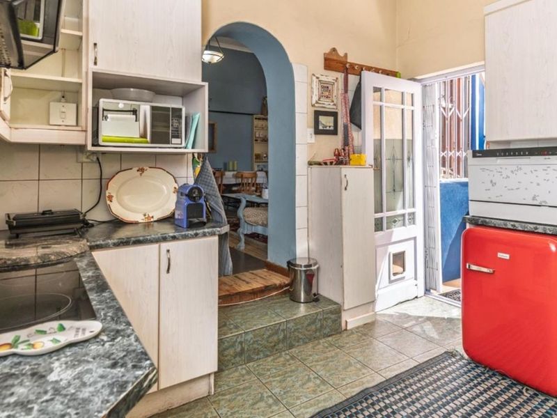 House For Sale in Observatory - Photo 3
