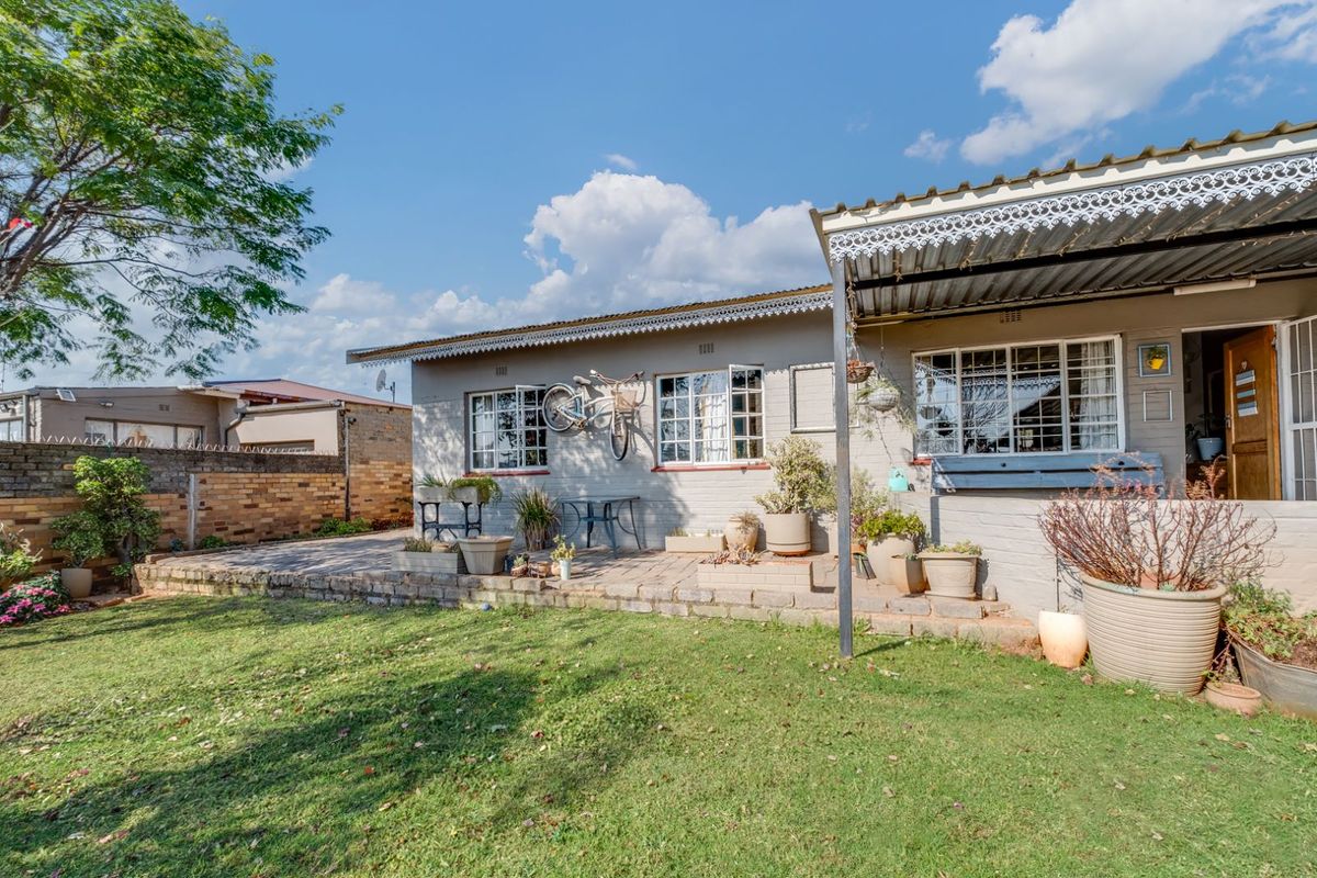 House For Sale in Krugersdorp West - Photo 2