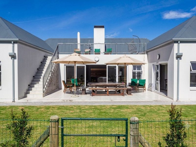 House For Sale in Kingswood Golf Estate - Photo 2