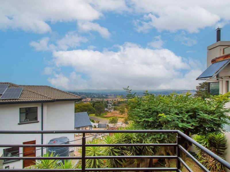 House For Sale in Northcliff - Photo 2