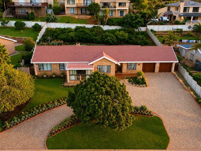 House For Sale in Hartenbos Heuwels - Photo 1