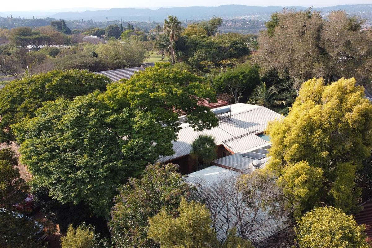 House For Sale in Moreleta Park - Photo 2