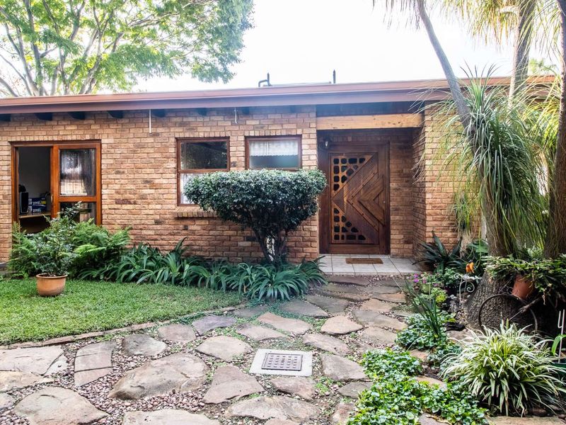 House For Sale in Moreleta Park - Photo 3