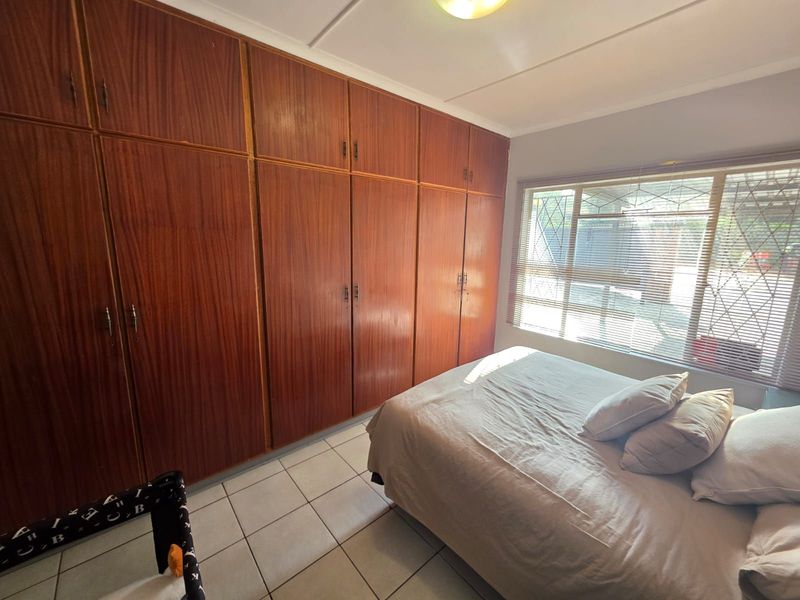 House For Sale in South Ridge - Photo 8
