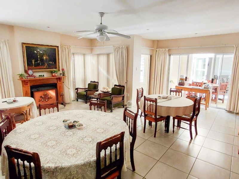 House For Sale in West Bank - Photo 8