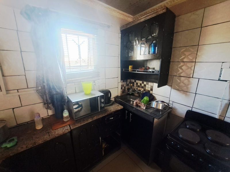 House For Sale in Nellmapius - Photo 6