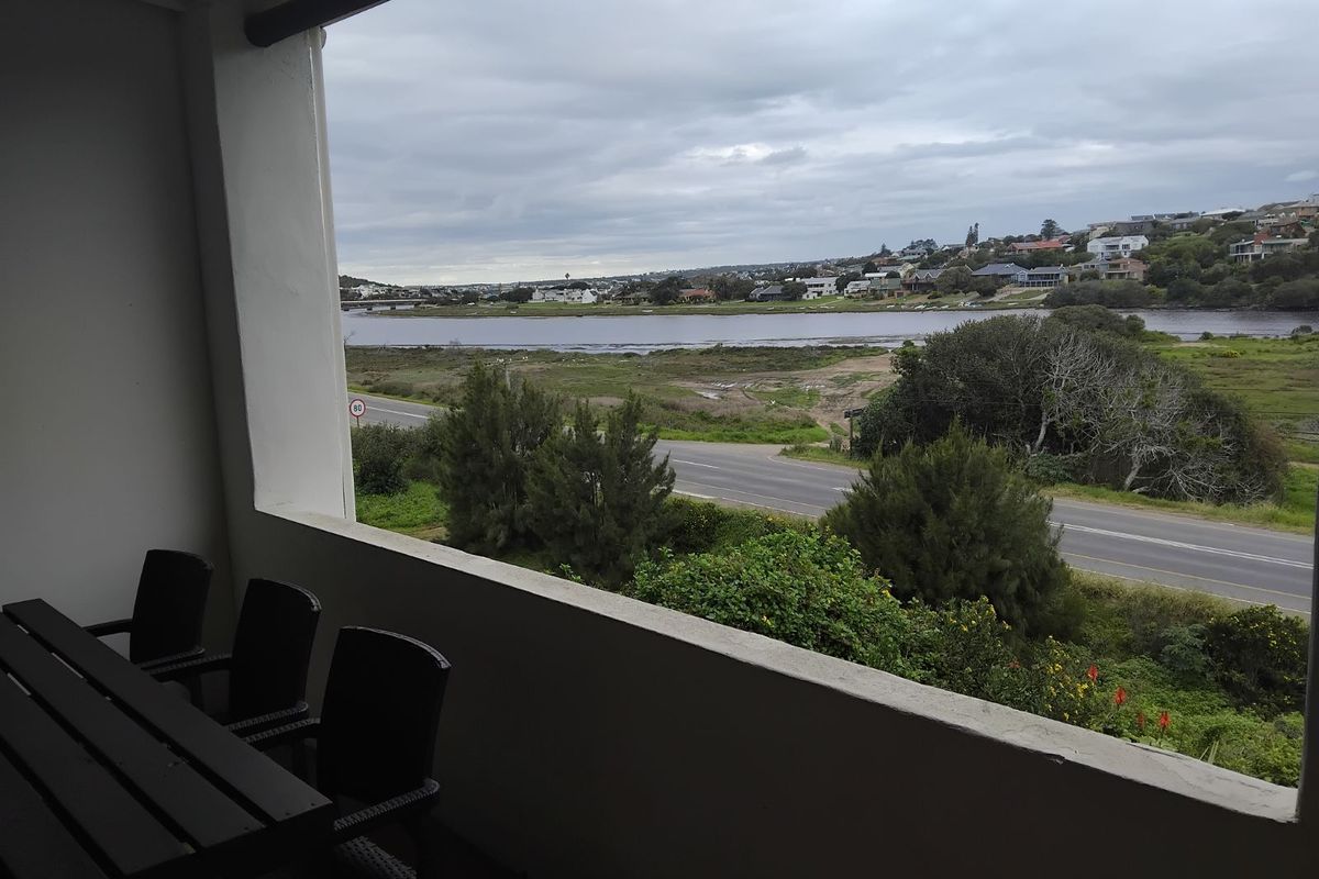House For Sale in Stilbaai Oos - Photo 2