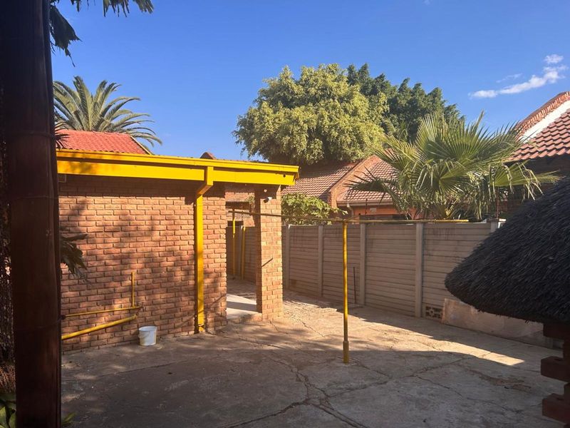 House For Sale in Fauna Park - Photo 2