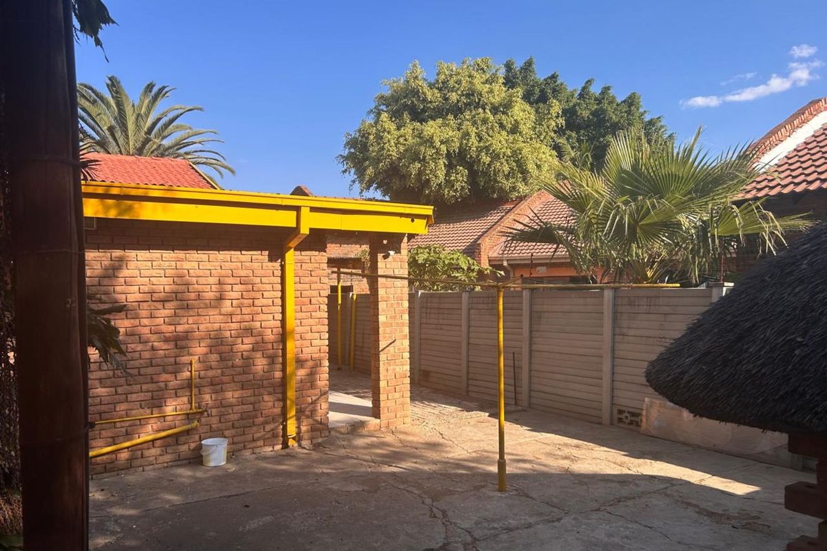 House For Sale in Fauna Park - Photo 2