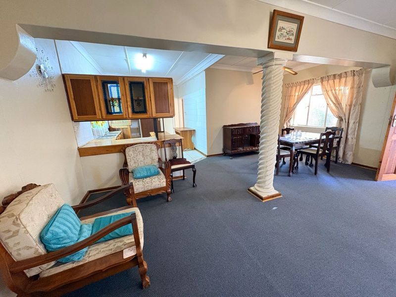 House For Sale in Northview - Photo 3