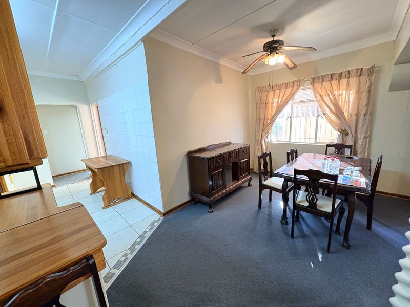 House For Sale in Northview - Photo 5