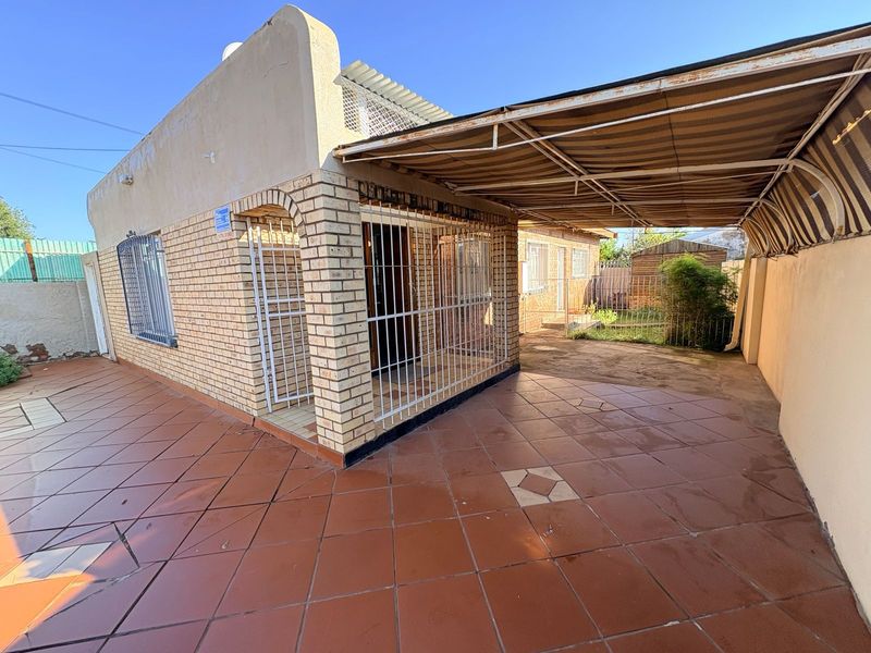 House For Sale in Northview - Photo 1