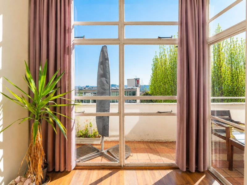 Apartment For Sale in Killarney - Photo 6