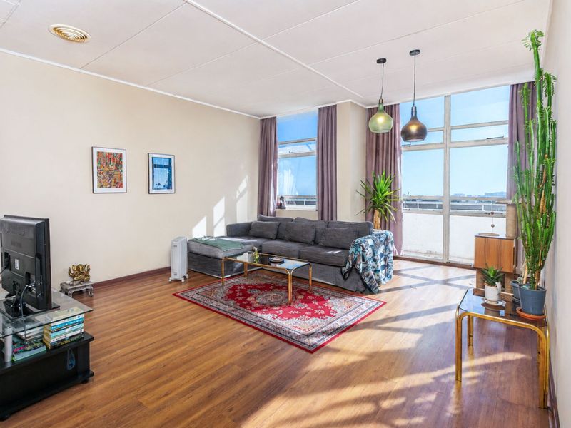 Apartment For Sale in Killarney - Photo 2