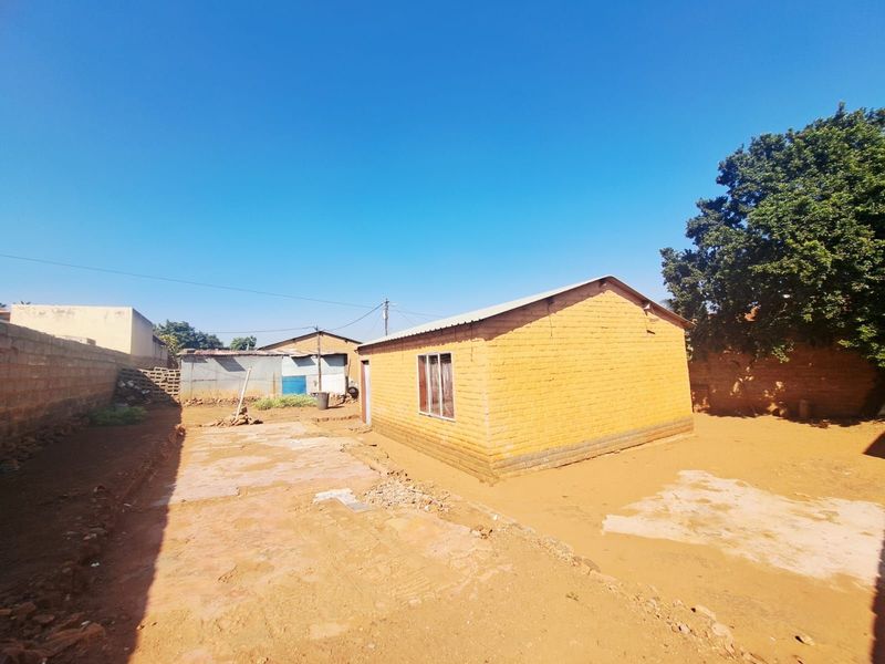 House For Sale in Mamelodi East - Photo 5