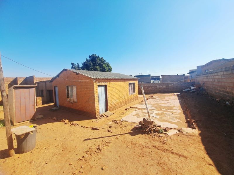 House For Sale in Mamelodi East - Photo 3