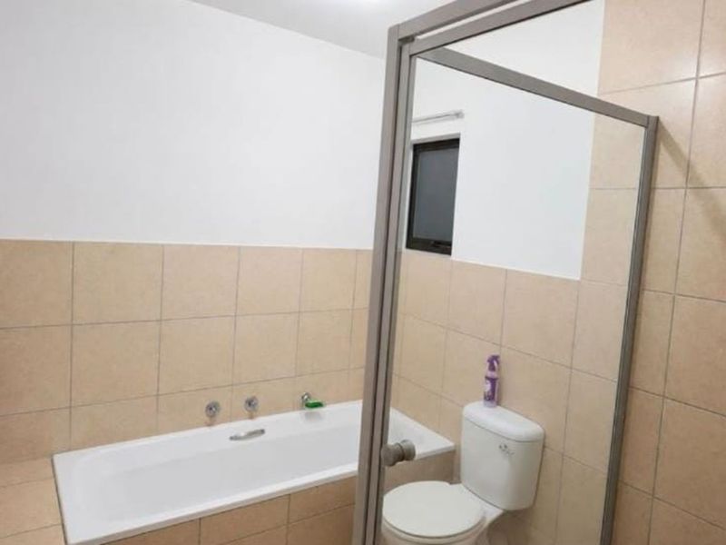 House For Sale in Thornhill - Photo 7