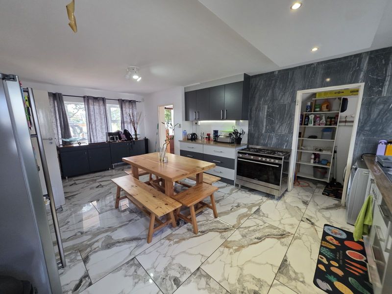 House For Sale in Gordons Bay Village - Photo 4