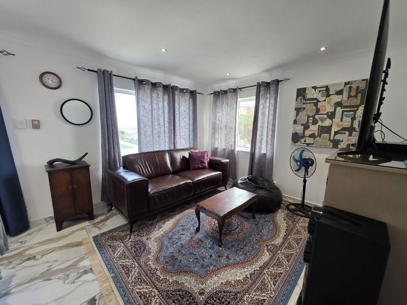 House For Sale in Gordons Bay Village - Photo 9