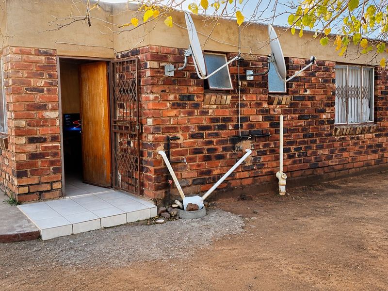 House For Sale in Polokwane Ext 71 - Photo 5