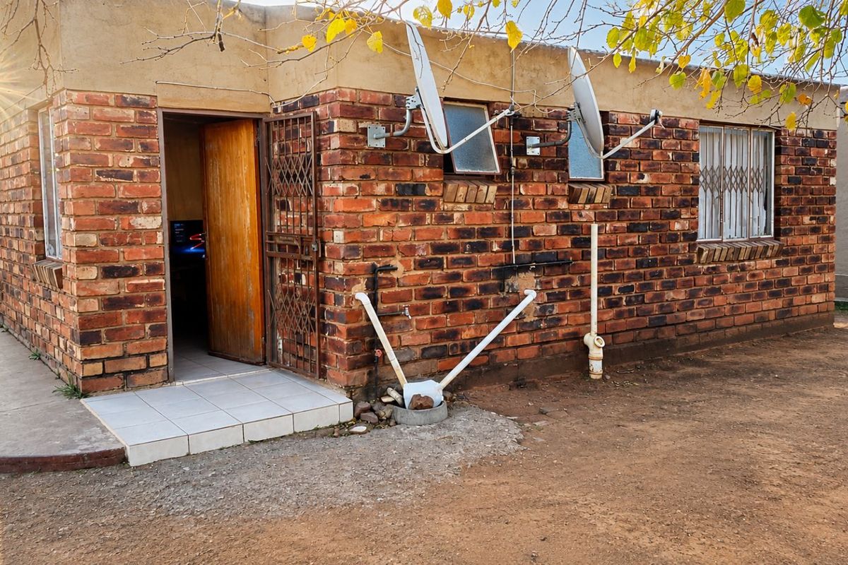 House For Sale in Polokwane Ext 71 - Photo 5