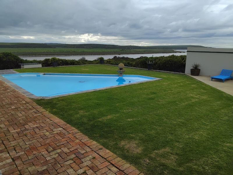 House For Sale in Gouritsmond Rural - Photo 2