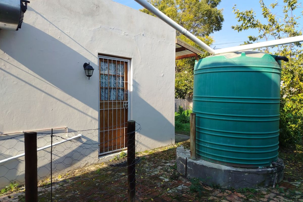 House For Sale in Graaff-Reinet Central - Photo 4