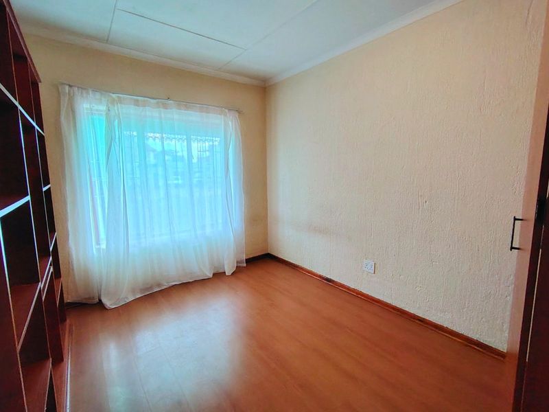 House For Sale in Dana Bay - Photo 10