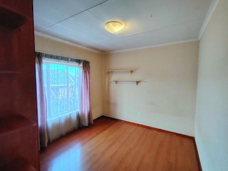House For Sale in Dana Bay - Photo 6