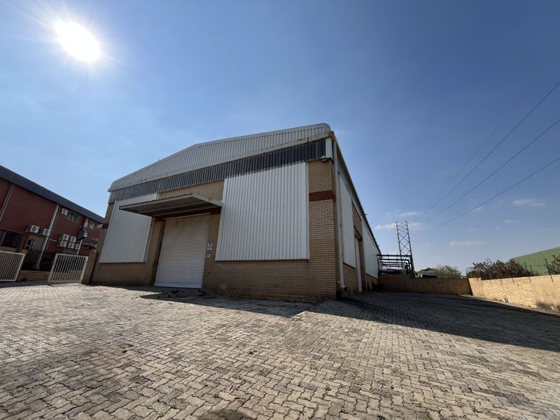 Industrial To Rent in Randjespark - Photo 1