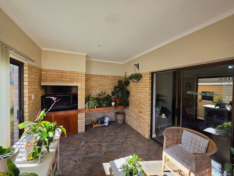 House For Sale in Heather Park - Photo 7