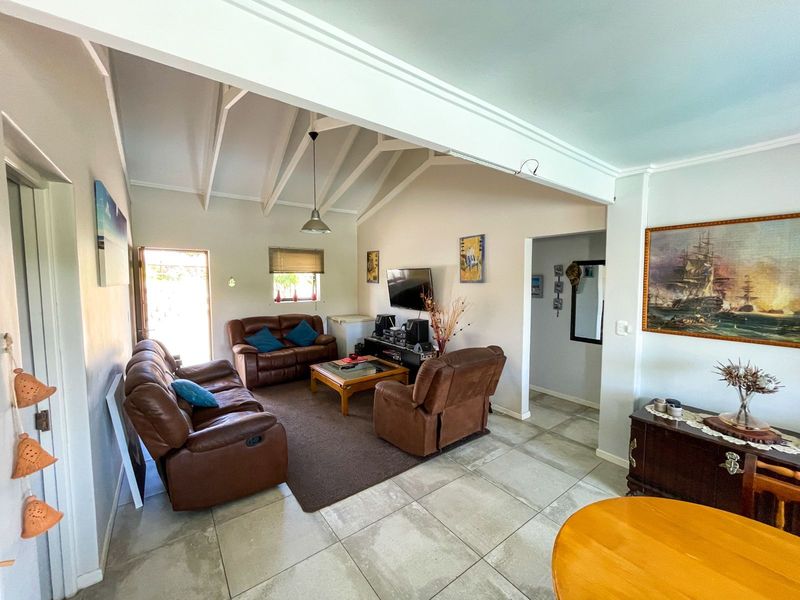 House For Sale in Reebok - Photo 10