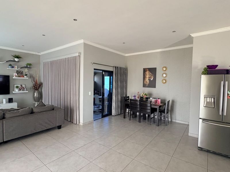 House For Sale in Admirals Park - Photo 5
