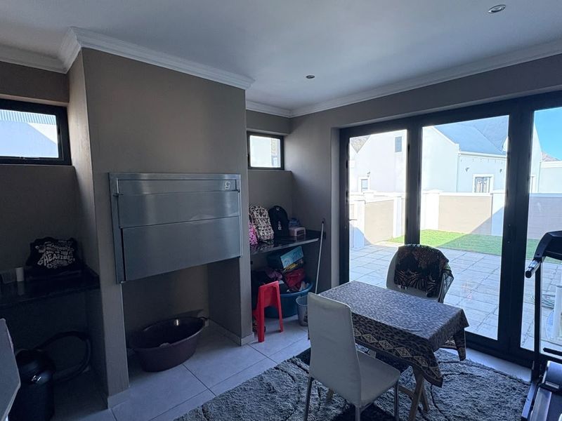 House For Sale in Admirals Park - Photo 7