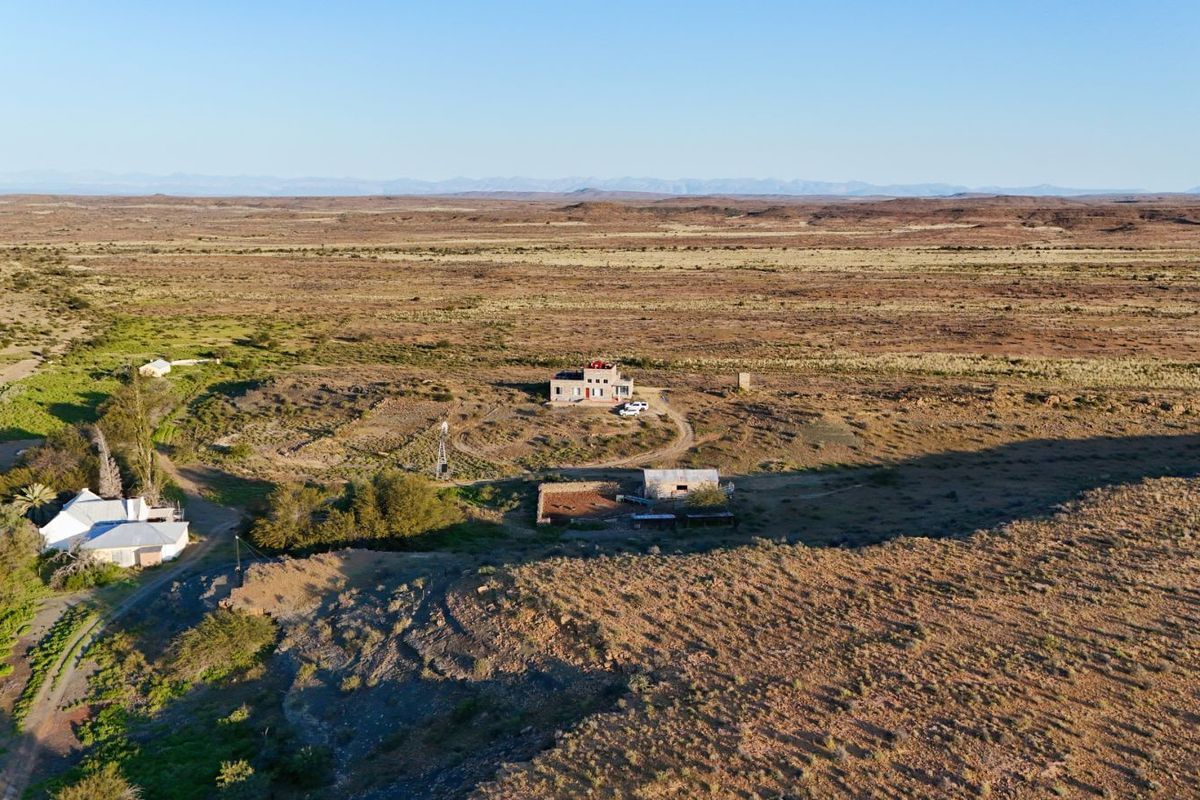 Farm For Sale in Leeu Gamka - Photo 2