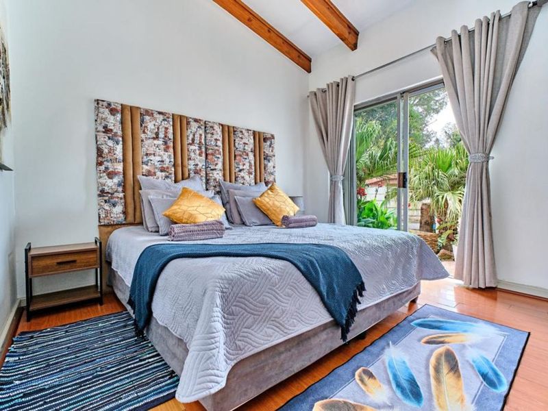 House For Sale in Rivonia - Photo 2