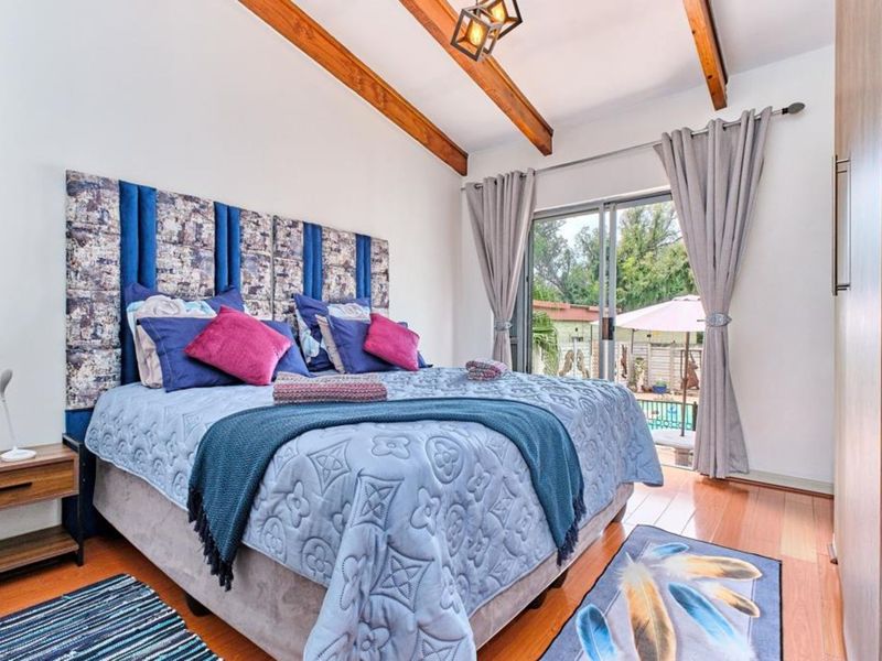 House For Sale in Rivonia - Photo 6