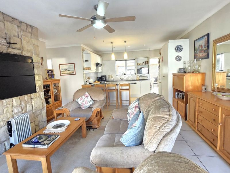 House For Sale in Admirals Park - Photo 4